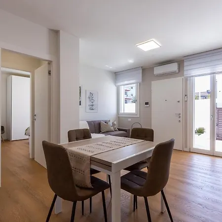 Apartmán Colombo Palace - Eden Via Perda Bona 35a *